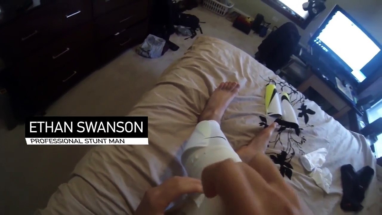 Un saut spectaculaire depuis le toit d’un immeuble