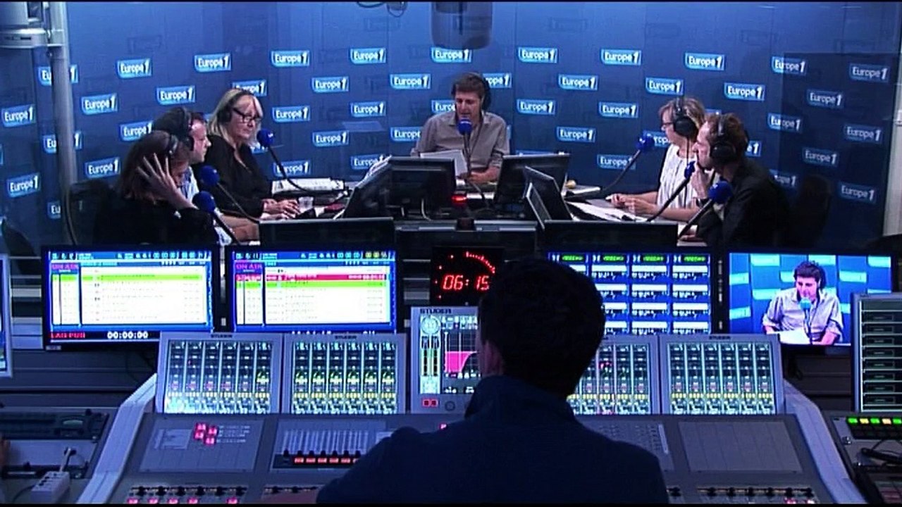 François Hollande, une politique en dents de scie... Voici le zapping matin !