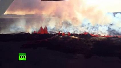 L'impressionnant survol du volcan Bardarbunga en éruption