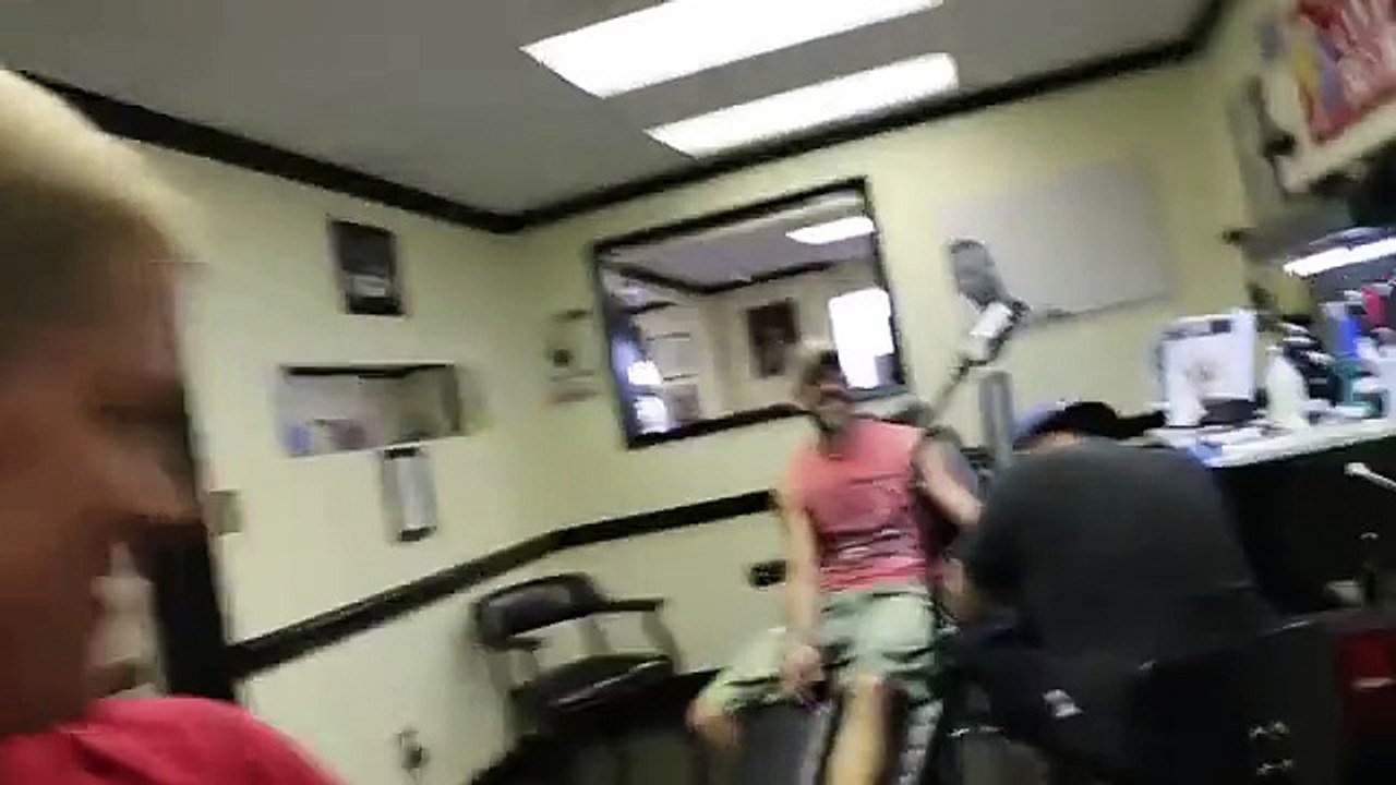 Un tatouage vu de très très près, ça donne ça !