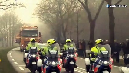 Enquête: les débris du vol MH17 arrivent en Hollande