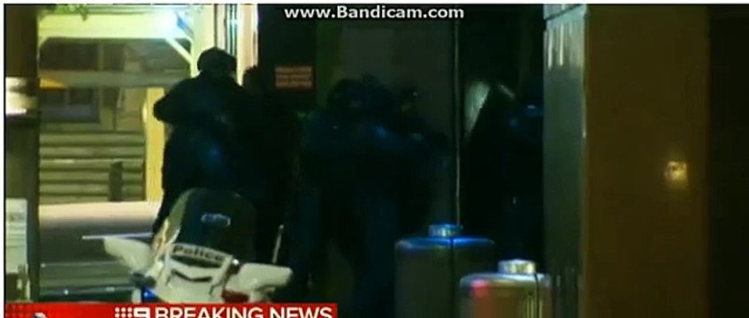 Prise d'otages à Sydney : les images de l'assaut de la police