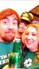 Elle piège son frère avec de faux selfies