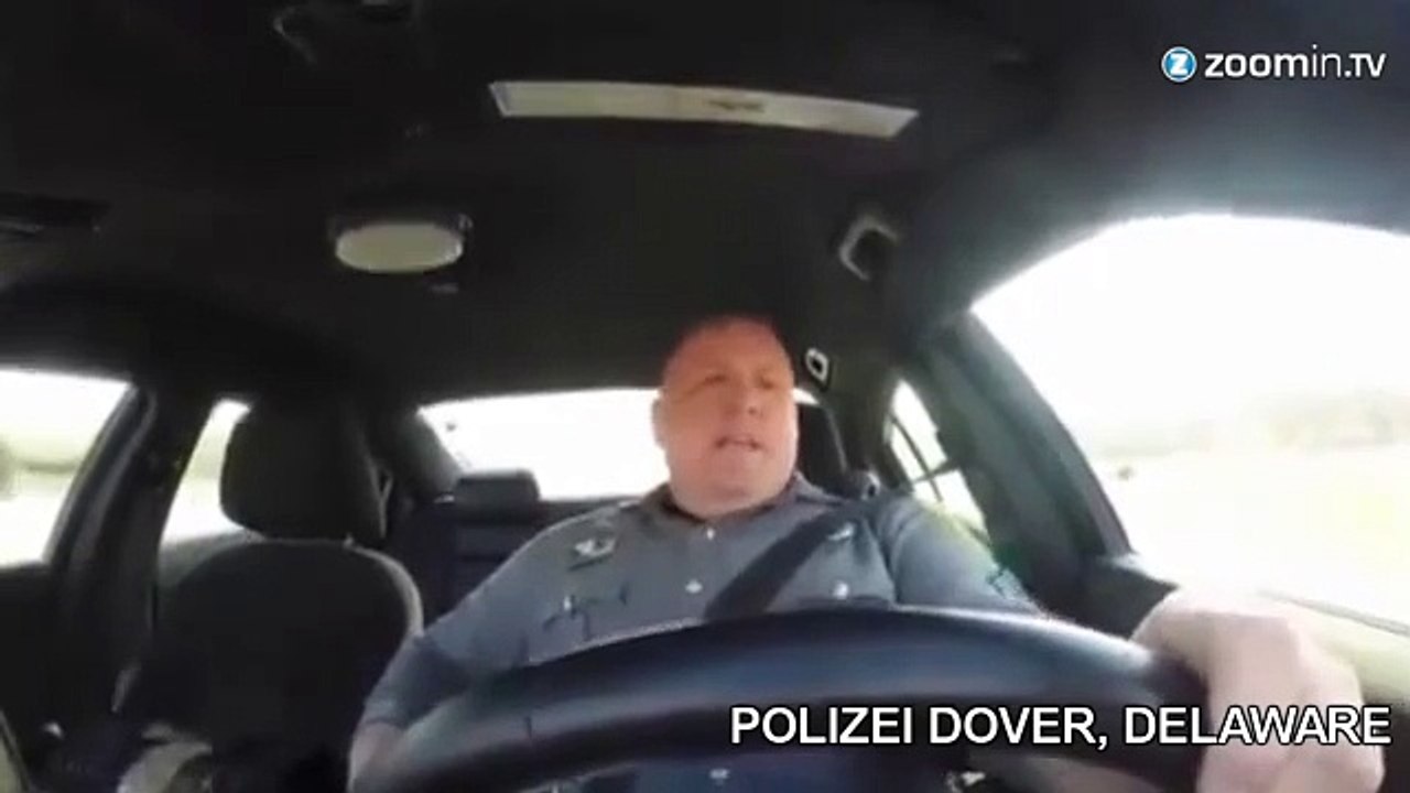 Quand un policier se lâche sur Tyler Swift!