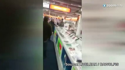 Vendez-moi un téléphone ou je fais un malheur!