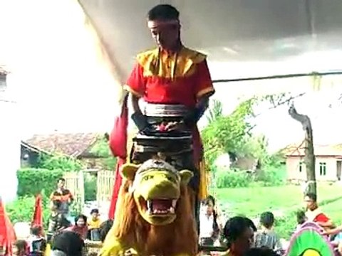 atraksi SULAP @ Seni Burok PUTRA NADA Entertainment Clip DIMAS Video Shooting Gebang Cirebon