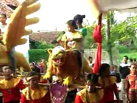 KEDER BALIKE @ Seni Burok PUTRA NADA Entertainment Clip DIMAS Video Shooting Gebang Cirebon