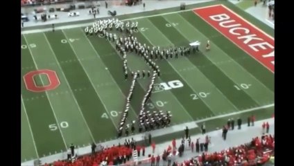 Awesome tribute to Michael Jackson's Moonwalk