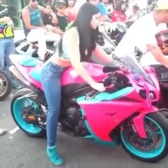 sexy girl doing burn out on heavy bike must watch awesome