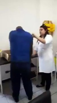 Un petit vaccin fais hurler un gros dur