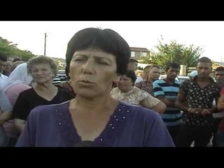 Fier, i burgosuri 22-vjeçar në prag  të vdekjes, familjarët: Lirojeni!