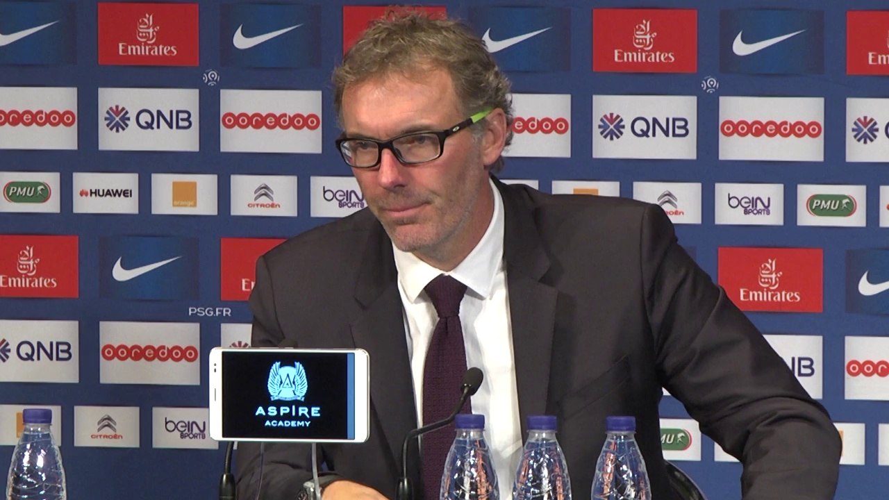 PSG : Blanc donne des nouvelles de van der Wiel