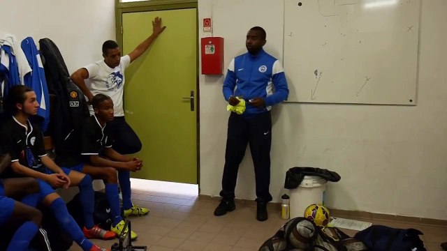 Causerie du coach Amirdine Madi a la mi-temps AS Minguettes ( U17)- AS Saint Etienne.20/0915