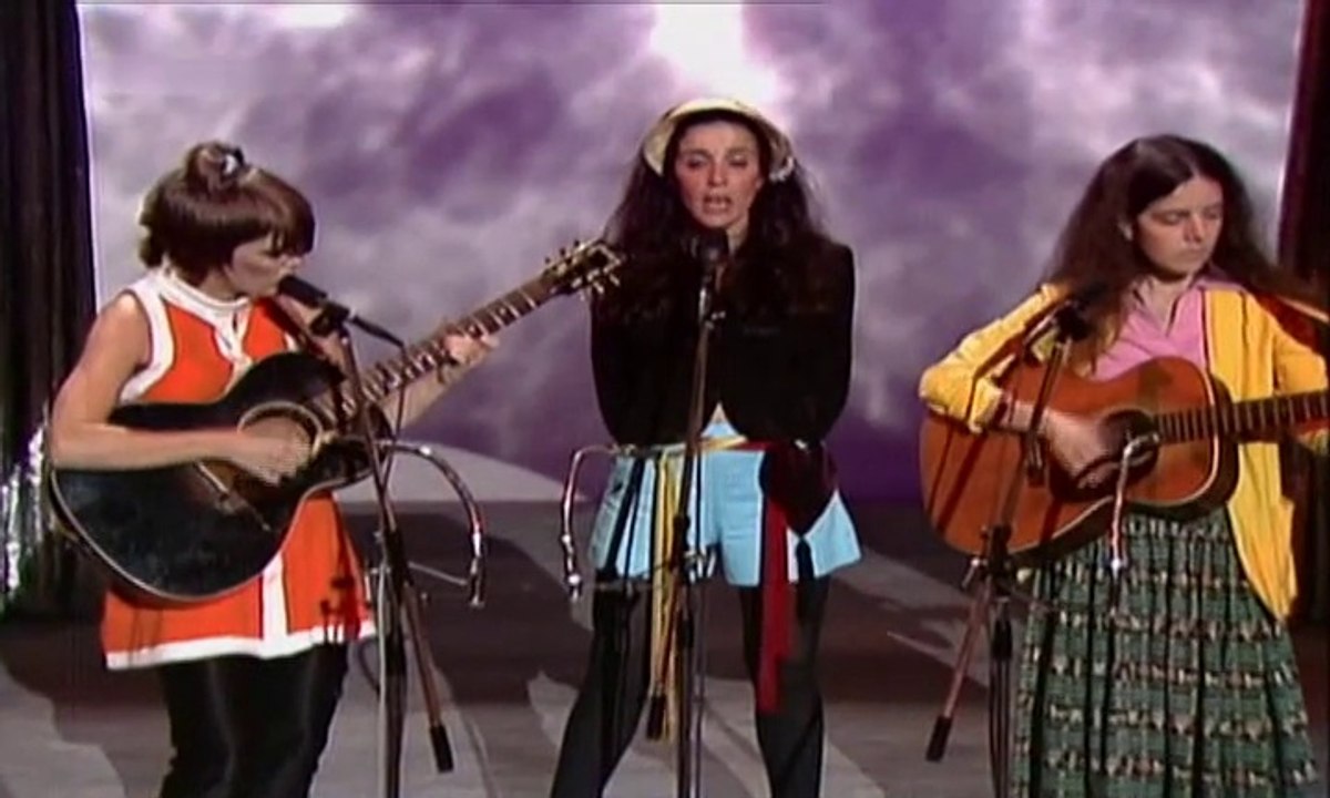 The Roches - Mr. Sellack 1980