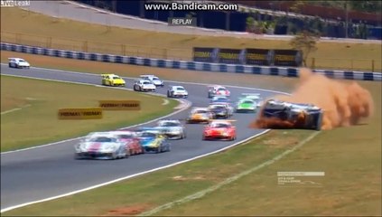 【ブラジル】大クラッシュの瞬間映像！ポルシェGT3カップレース