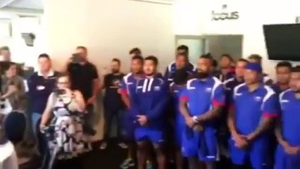 L'hommage émouvant des Samoa à Joost van der Westhuizen