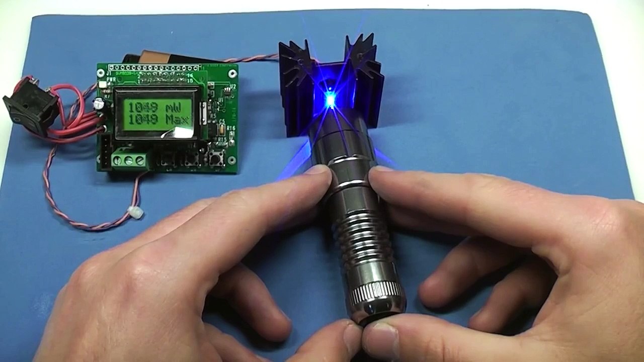 1000mW 445nm Blue Laser in Dorcy