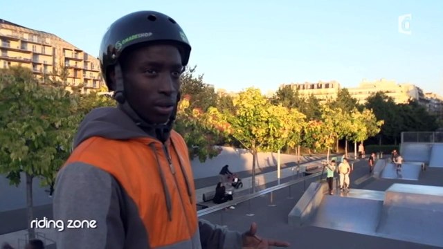 Tricks Slow-Motion : le Barani par Diaby Diako - #RidingZone