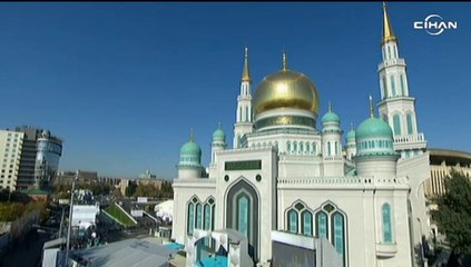 Putin ve Müftü Gaynuddin, Moskova Merkez Camii’ni açtı