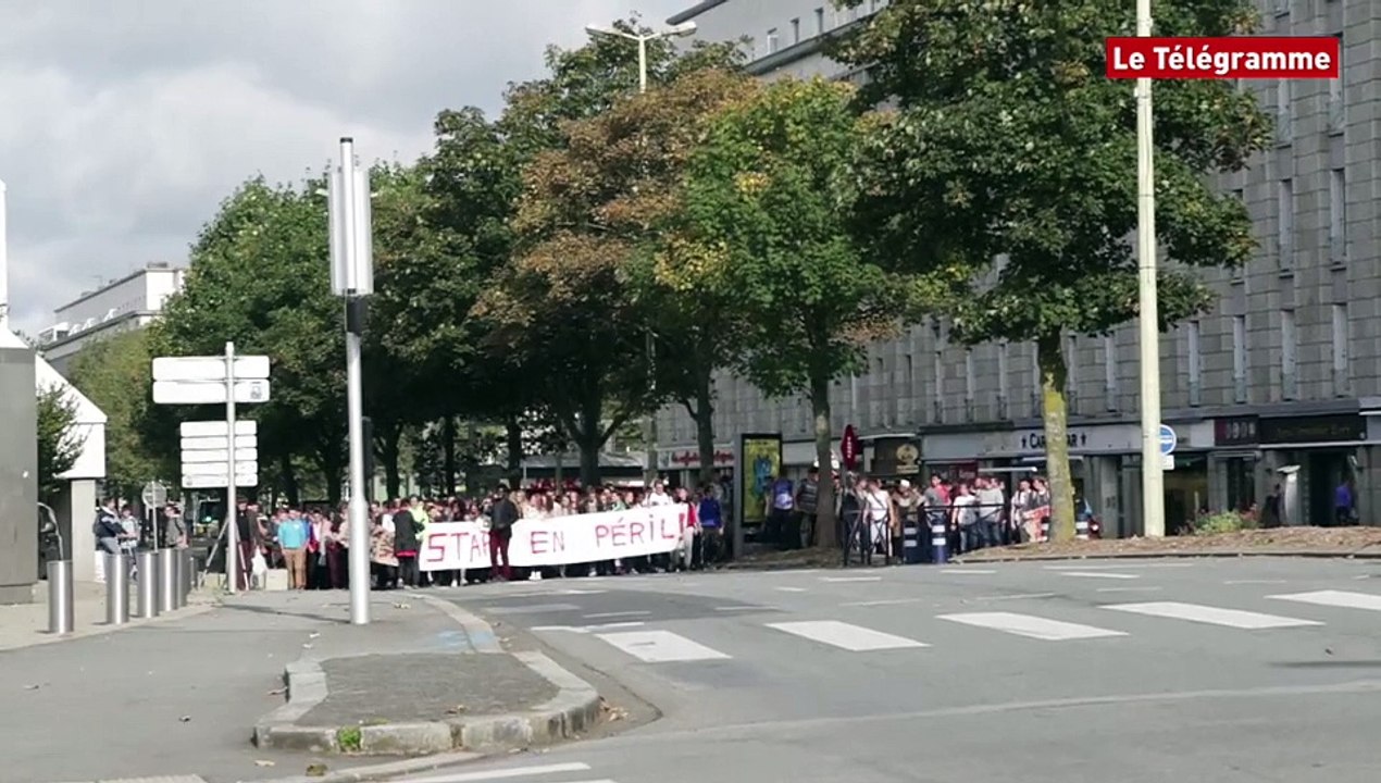 Brest. 200 étudiants en sport manifestent