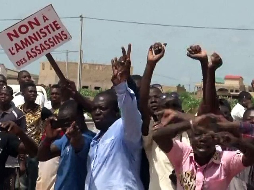 Burkina: le président renversé par un coup d'Etat reprend les rênes du pouvoir