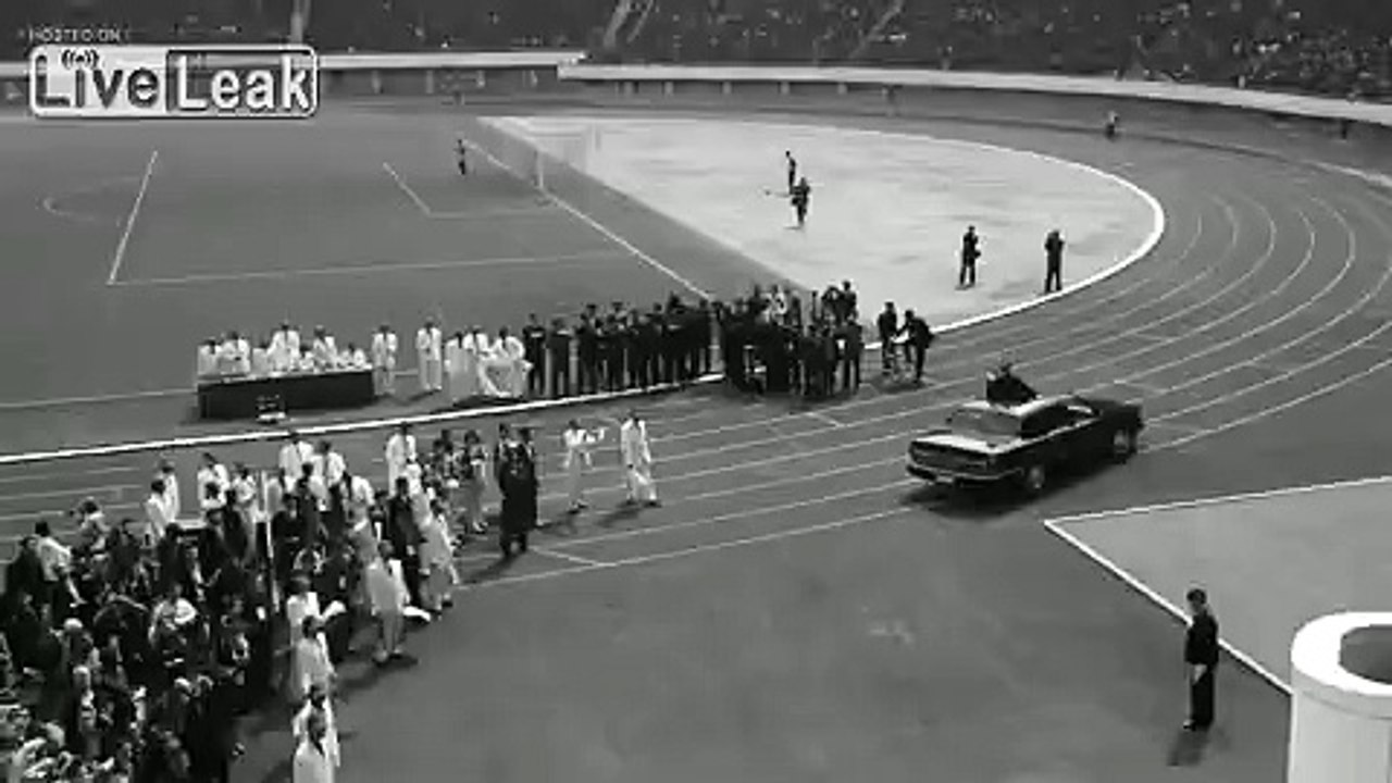 Winner Of The 2014 Pyongyang Marathon Entering The Stadium