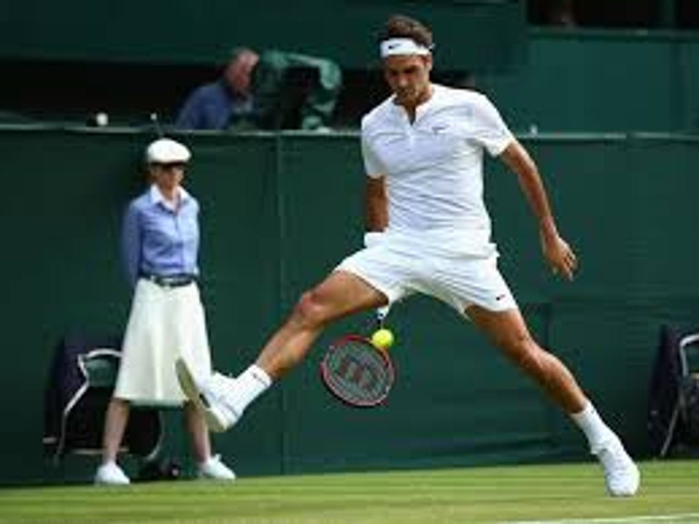 Roger Federer hits amazing tweener lob against Sam Querrey - Wimbledon 2015  - video Dailymotion