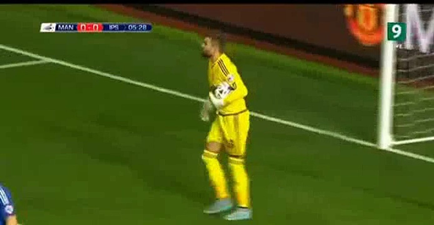 Manchester United Big Chance to Score - Manchester United vs Ipswich - England League Cup - 23.09.2015