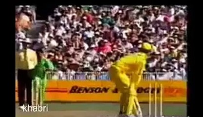 Download Video: Waqar Younis breaks stump in half