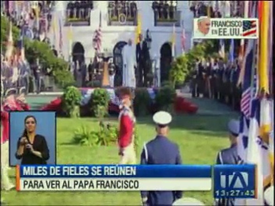 Miles de fieles se reúnen en Washington para ver al papa Francisco