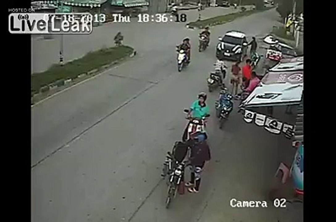 flip flops + moped =