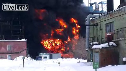 Collection of videos of factory explosion in Omsk, Russia