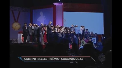 Repórter Roberto Cabrini ganha o Prêmio Comunique-se