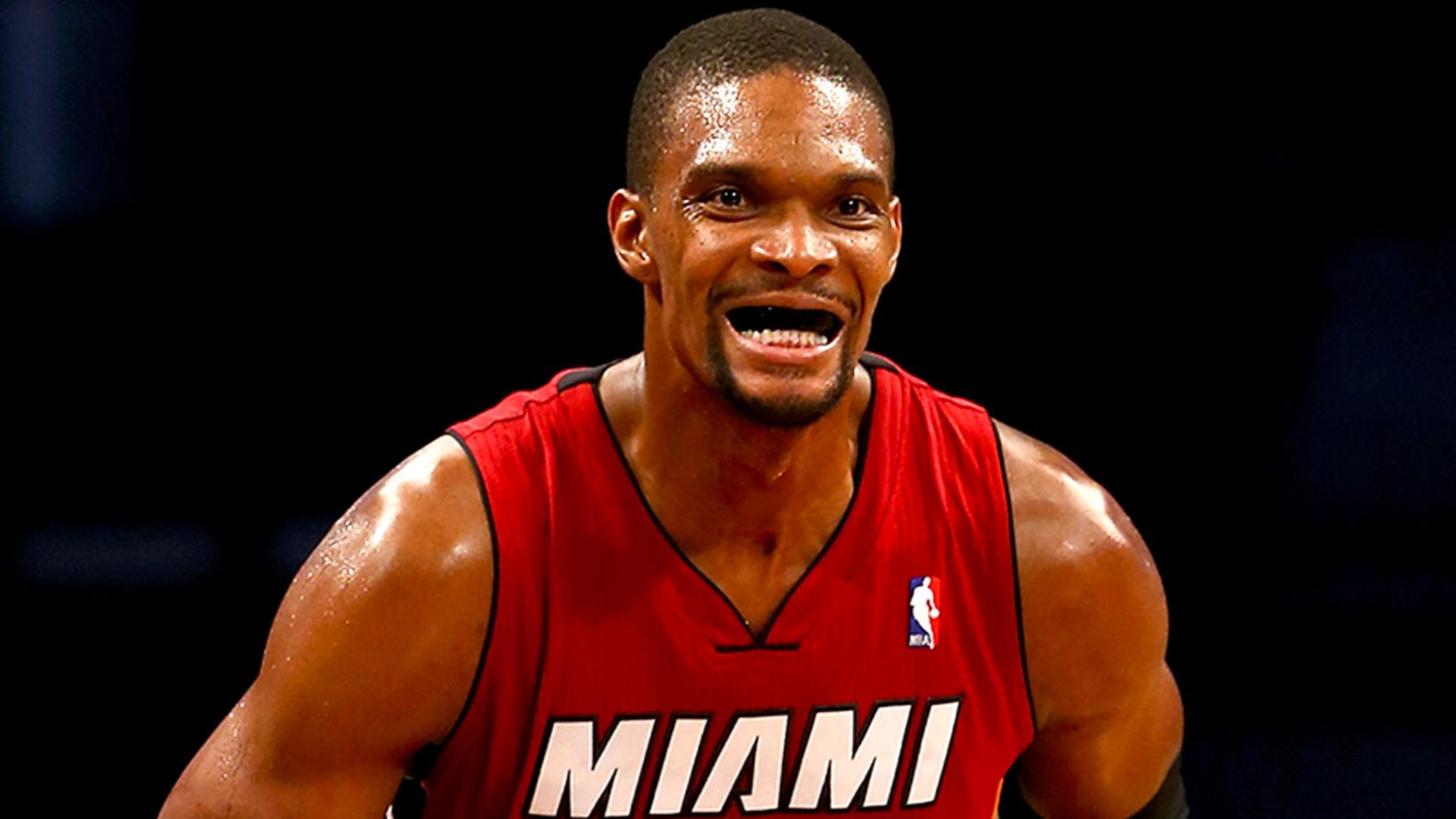 Chris Bosh Performs Hilariously Creepy Videobomb In Nba 2k16