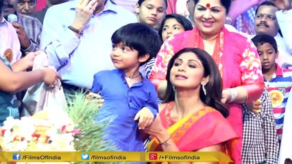 Shilpa Shetty At Andheri Cha Raja Ganesh Mandal