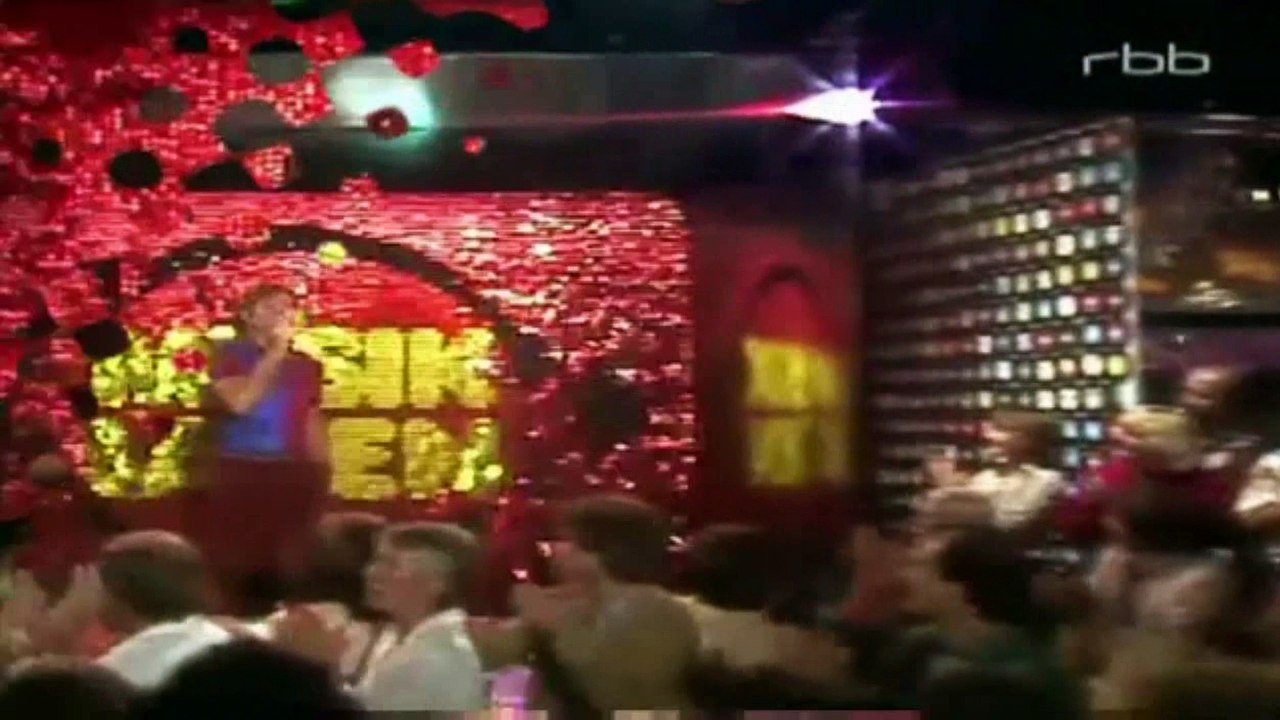 Cliff Richard - It Has To Be You, It Has To Be Me - Musik Laden 1982