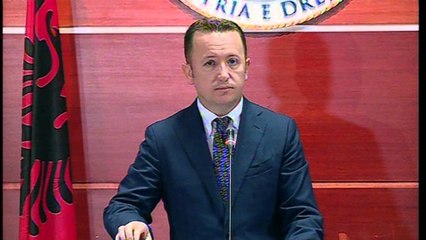Nga sot hyn në fuqi paketa civile. Halimi në facebook