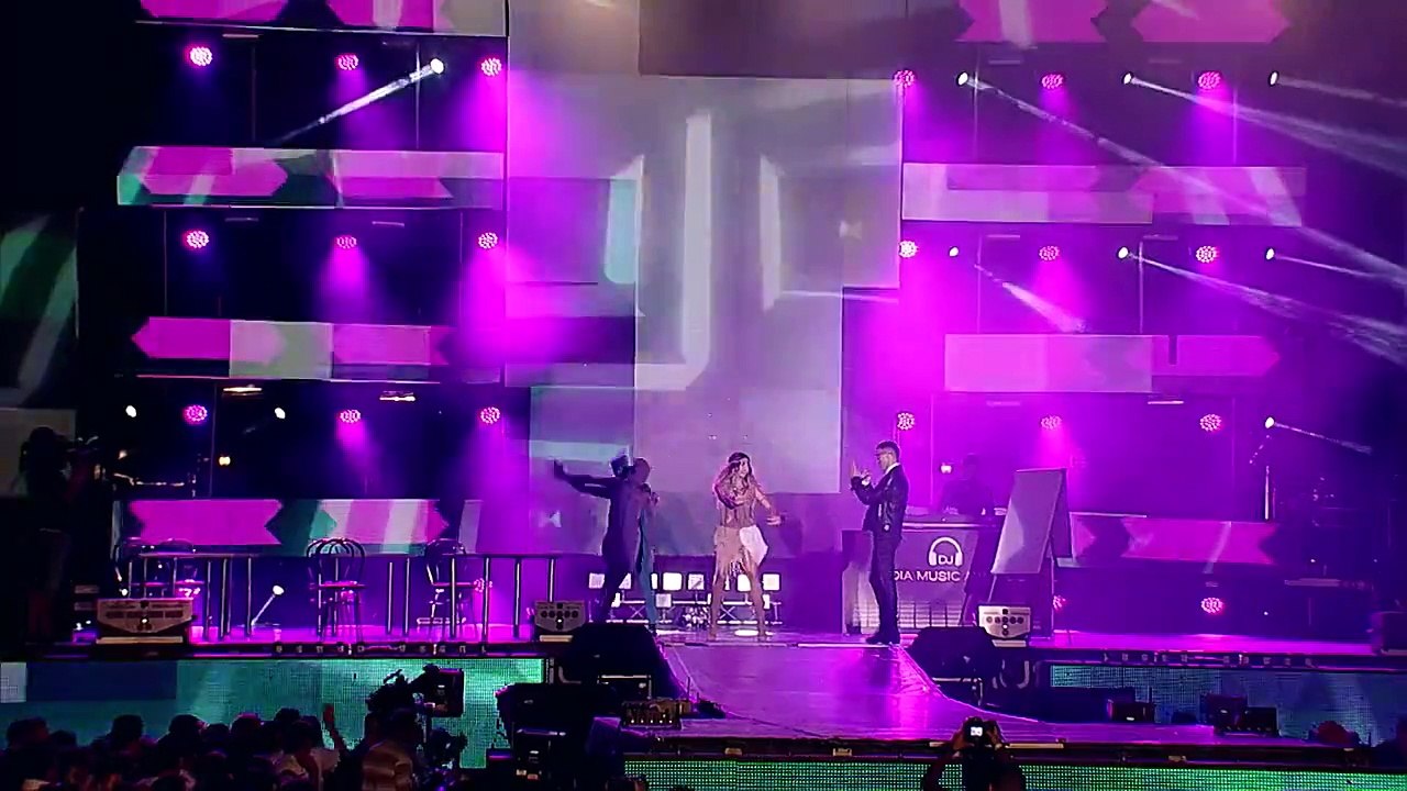 Akcent and Kamelia Live Performance at Media Music Awards 2015