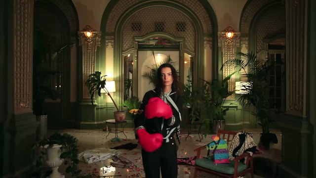 Le meilleur de la Fashion Week de New York incarné par Young Thug, Bella Hadid, Emily Ratajkowski…