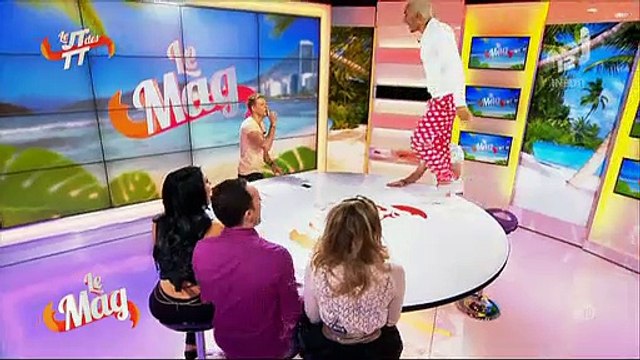 Vivian des Anges 7 se met tout nu en direct dans le Mag d'NRJ 12