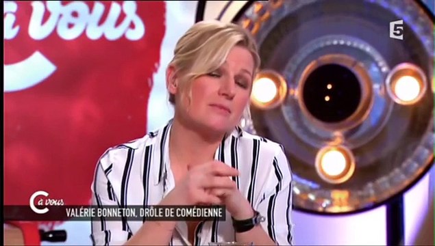 C à vous : Valérie Bonneton au bord des larmes