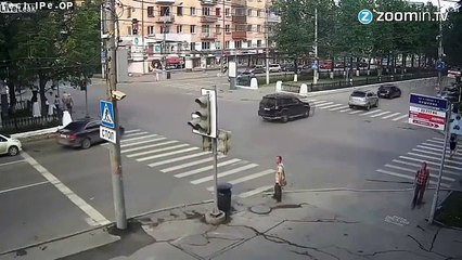 Pendant ce temps-là, sur un carrefour, en Russie ...