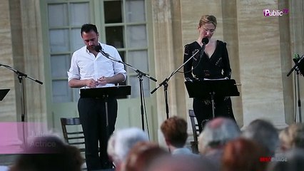 Exclu Vidéo : Julie Gayet : rayonnante au festival d'Avignon !