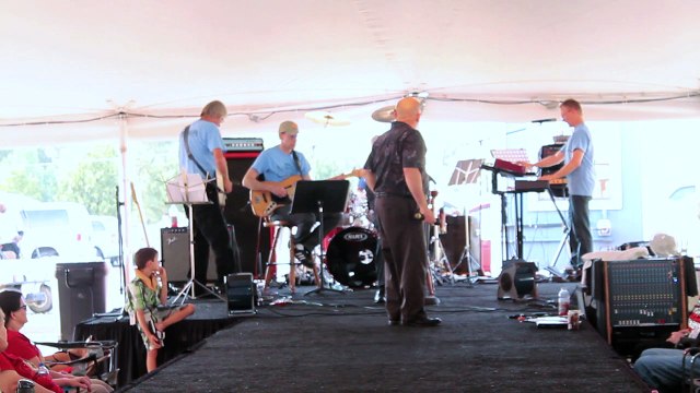 Ben Cauley joins Danny McCorkle & the Katz for 'Let It Be me' Elvis Week 2015
