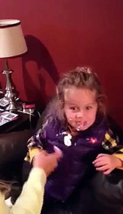 Cette Petite Fille n'aimera probablement JAMAIS la Chantilly