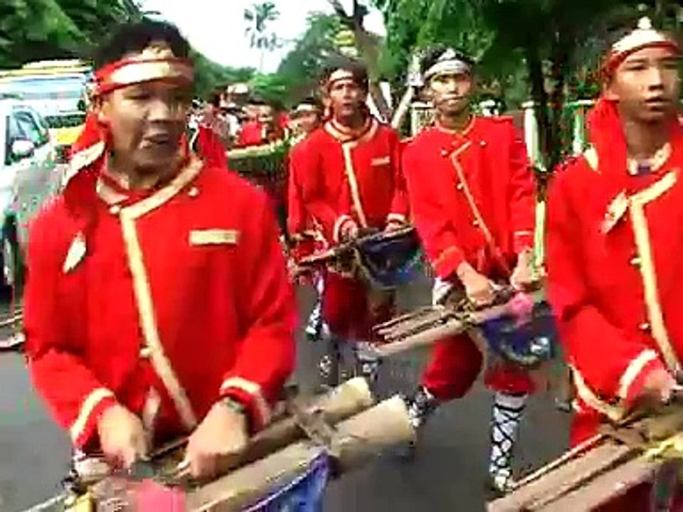 iring iring CALUNG @ Seni Burok PUTRA NADA Entertainment Clip DIMAS Video Shooting Gebang Cirebon