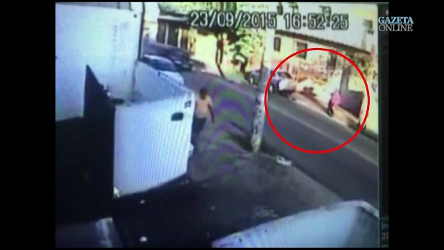 Mulher é arrastada por bandidos em assalto em Cachoeiro de Itapemirim