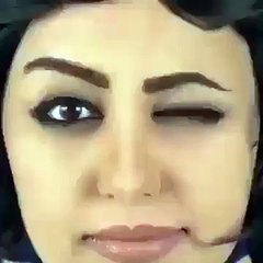 اس لڑکی کی حرکتیں دیکھیں ۔۔۔ کمال ہے یار