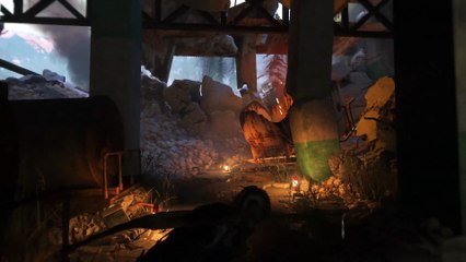 Rise of the Tomb Raider gameplay - London Outfit Seasoned Raider difficulty