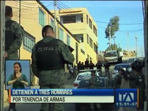 Detienen a tres hombres por tenencia de armas